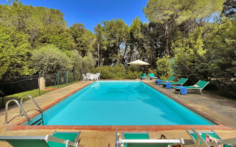 La Capanna: Schwimmbad, Resort, Eco Hotel, Gartenmöbel, Schatten, Thermae, Landscaping, Hotel, Hazienda, Villa