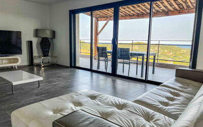 Unterkunft:&nbsp;Villa T5 Premium, 200m² 662.7