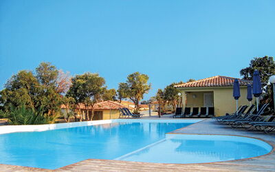 Pinarellu 604: Schwimmbad, Eigentum, Resort, Grundeigentum, Urlaub, Gebäude, Haus, Wasser, Zuhause, Estate