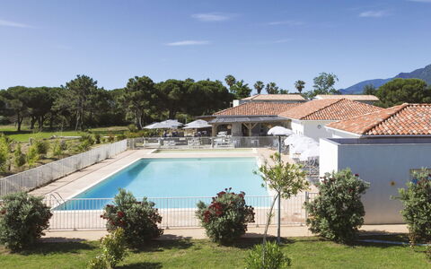 Moriani-Plage 614: Schwimmbad, Schatten, Resort, Estate, Hazienda, Villa, Gartenmöbel, Hotel, Eco Hotel