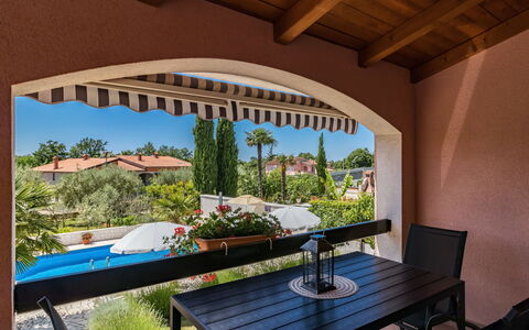 Poreč 607: Eigentum, Gebäude, Grundeigentum, Zimmer, Haus, Die Architektur, Resort, Interior Design, Villa, Veranda