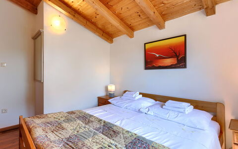 Poreč Kaštelir 629: Möbel, Gebäude, Eigentum, Komfort, Holz, Interior Design, Die Architektur, Fussboden, Bett, Haus