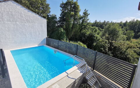 Milka 1: Eigentum, Schwimmbad, Die Architektur, Haus, Grundeigentum, Urlaub, Gebäude, Freizeit, Baum, Villa