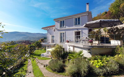 Opatija 605: Eigentum, Haus, Zuhause, Himmel, Grundeigentum, Wohngebiet, Gebäude, Estate, Die Architektur, Ländliches Gebiet