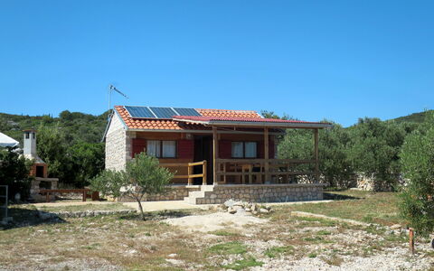Kalebica: Eigentum, Haus, Zuhause, Grundeigentum, Gebäude, Himmel, Ländliches Gebiet, Hütte, Grundstueck, Die Architektur