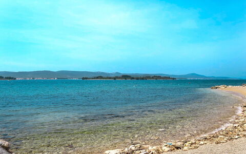 Biograd Na Moru 612: Wasser, Himmel, Wolke, Blau, Strand, Natürliche Landschaft, Bank, Landschaft, Rechteck, Horizont