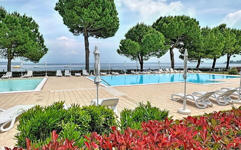 Desenzano 617: Meer, Küsten Und Ozeanische Forms, Küste, Resort, Ozean, Ufer, Strand, Schwimmbad, Ferienort, Tropen
