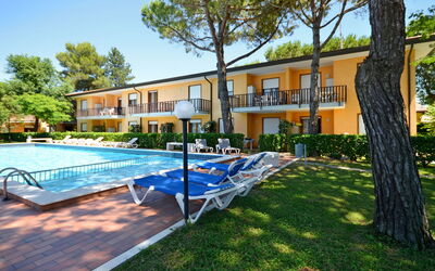 Bibione 654: Eigentum, Grundeigentum, Gebäude, Haus, Schwimmbad, Wohnung, Zuhause, Estate, Resort, Villa