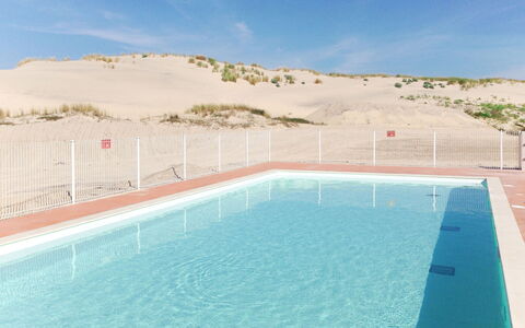 Biscarrosse 606: Wasser, Himmel, Wolke, Eigentum, Gebäude, Schwimmbad, Azurblau, Rechteck, Gartenmöbel, Haus
