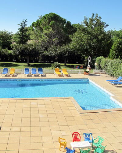 Fontenelle: Schwimmbad, Eigentum, Freizeit, Urlaub, Grundeigentum, Haus, Freizeitzentrum, Gebäude, Resort, Villa