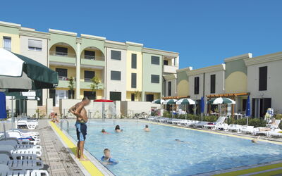 Caorle 642: Schwimmbad, Resort, Verbundwerkstoff, Gartenmöbel, Schatten, Hotel, Eco Hotel, Water Feature, Thermae