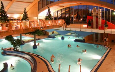 Wernigerode 603: Wasser, Schwimmbad, Licht, Gebäude, Freizeit, Spass, Erholung, Freizeitzentrum