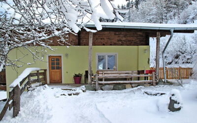 Mittersill 685: Schnee, Eigentum, Fenster, Gebäude, Pflanze, Baum, Tür, Hütte, Haus, Zweig