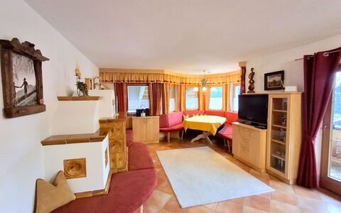 Reichegger: Holz, Interior Design, Möbel, Fussboden, Zimmer, Wohnzimmer, Holzbeize, Decke, Hartholz