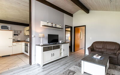 Fedderwardersiel 637.4: Möbel, Cabinetry, Eigentum, Countertop, Holz, Gebäude, Interior Design, Die Architektur, Wohnzimmer, Flooring