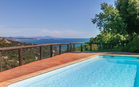 Xarmada Cecilia: Schwimmbad, Eigentum, Grundeigentum, Estate, Haus, Azurblau, Villa, Gebäude, Urlaub, Zuhause