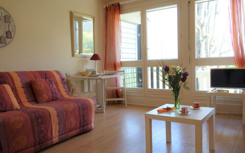 Le Parc de la Chaumière: Zimmer, Möbel, Wohnzimmer, Eigentum, Fussboden, Interior Design, Gebäude, Hartholz, Holzboden, Haus