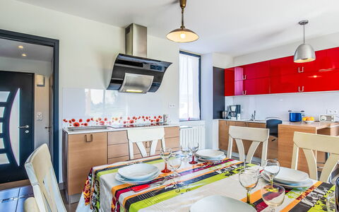Ty Angèle: Interior Design, Flooring, Möbel, Decke, Fussboden, Wohnung, Zuhause, Zimmer, Küche, Stuhl