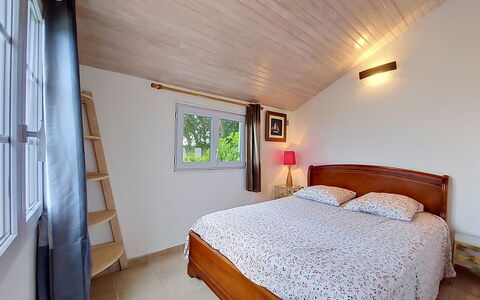 La Belle Vue: Möbel, Bett, Interior Design, Schlafzimmer, Wand, Fussboden, Flooring, Zimmer, Holz, Decke