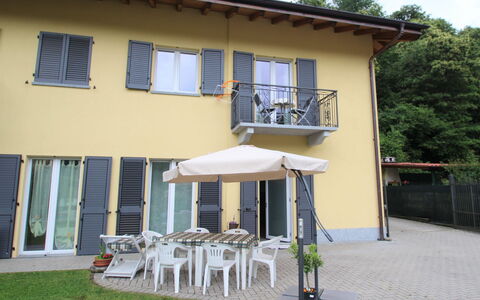 Carmen: Eigentum, Haus, Gebäude, Grundeigentum, Zuhause, Terrasse, Fassade, Die Architektur, Hütte, Veranda