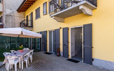 Carmen - Brissago-Valtravaglia, Lombardei, Italien