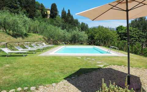 Melograno: Pflanze, Wasser, Himmel, Schwimmbad, Natur, Gebäude, Schatten, Baum, Rechteck, Die Architektur