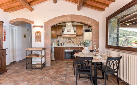 Ricali: Möbel, Interior Design, Holz, Flooring, Decke, Fussboden, Tabelle, Küche, Stuhl, Zuhause
