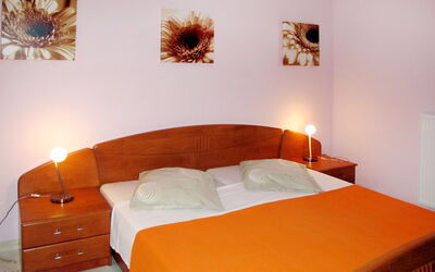 Unterkunft:&nbsp;Zwei Rosen (Pul555) 701.6