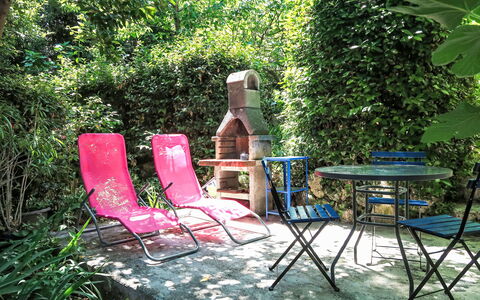 Mošćenička Draga 619: Möbel, Grün, Gartenmöbel, Stuhl, Sommer, Garten, Klappstuhl, Tisch Im Freien, Hinterhof, Schatten