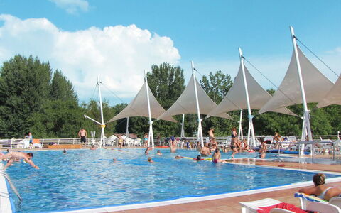 Balatonfured 603: Wasser, Himmel, Wolke, Schwimmbad, Freizeit, Baum, Erholung, Spass, Ferienort