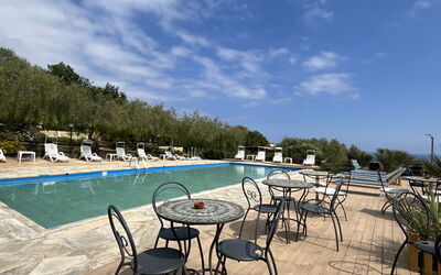 San Lorenzo al Mare 639: Gartenmöbel, Schwimmbad, Landscaping, Resort, Eco Hotel, Reflecting Pool