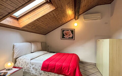Gallesio (Flg213): Interior Design, Holz, Schlafzimmer, Fussboden, Decke, Bett, Möbel, Zimmer, Flooring, Zuhause