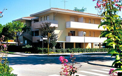 Bibione 650: Wohngebiet, Eigentum, Gebäude, Haus, Nachbarschaft, Die Architektur, Zuhause, \Stadt, Grundeigentum, Wohnung