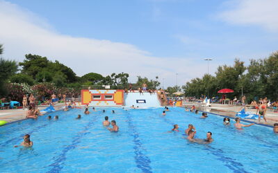 Caorle 659: Wasser, Himmel, Wolke, Schwimmbad, Azurblau, Erholung Im Freien, Baum, Freizeit, Aqua, Erholung