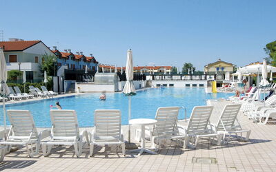 Rosolina Mare 650: Resort, Urlaub, Schwimmbad, \Stadt, Gebäude, Sommer, Tourismus, Möbel, Freizeit, Grundeigentum