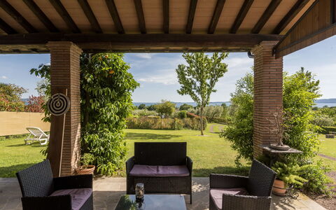 Lago di Bolsena 663: Möbel, Gartenmöbel, Holz, Stuhl, Tabelle, Veranda, Tisch Im Freien, Garten, Grundstueck