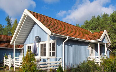 Userin 609: Haus, Zuhause, Eigentum, Hütte, Dach, Gebäude, Grundeigentum, Abstellgleis, Bauernhaus, Wohngebiet