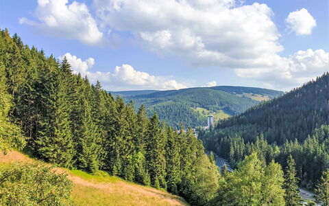 Stará Huť: Bergforms, Baum, Berg, Hügel, Wald, Wildnis, Hochland, Natürliche Landschaft, Bergstation
