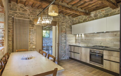 Aurora: Eigentum, Zimmer, Gebäude, Decke, Möbel, Interior Design, Fussboden, Countertop, Küche, Grundeigentum
