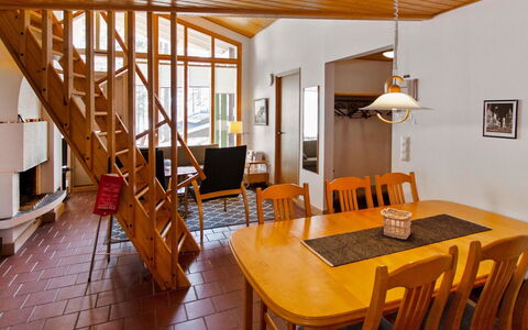 Hiisiranta D1: Balkon, Wohnung, Schatten, Glas, Eigentumswohnung, Geländer, Veranda, Daylighting, Deck, Gartenmöbel
