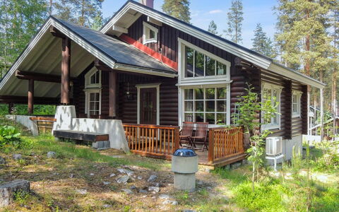 Kolin Vernetti 1: Holz, Hütte, Haus, Abstellgleis, Zuhause, Dach, Veranda, Blockhaus, Gartenbauten, Wald