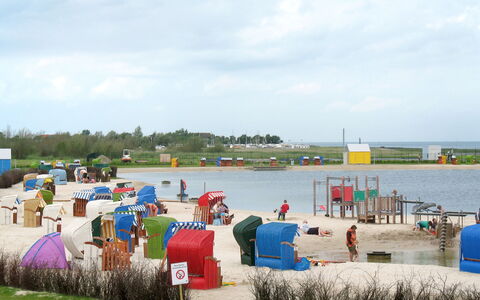 Katamaran i: Himmel, Wolke, Wasser, Pflanze, Ökoregion, Zelt, Grundstueck, See, Freizeit, Gras