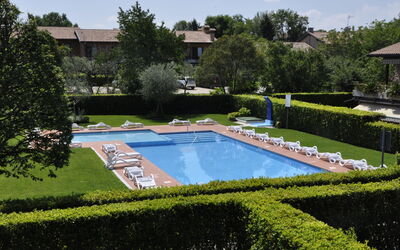 Lazise 728: Schwimmbad, Resort, Urban Design, Garten, Estate, Hazienda, Hecke, Eco Hotel, Villa, Rasen