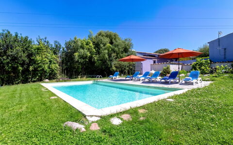 Oliviola: Blau, Garten, Schwimmbad, Resort, Estate, Bauernhaus, Landscaping, Rasen, Hazienda, Hinterhof