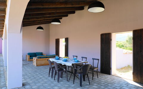 Oliviola: Eigentum, Gebäude, Zimmer, Haus, Tabelle, Die Architektur, Möbel, Interior Design, Grundeigentum, Fussboden