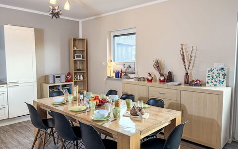 Johannika: Möbel, Interior Design, Flooring, Holz, Küche & Esszimmer Tisch, Tabelle, Esszimmer, Stuhl, Fussboden, Beleuchtung