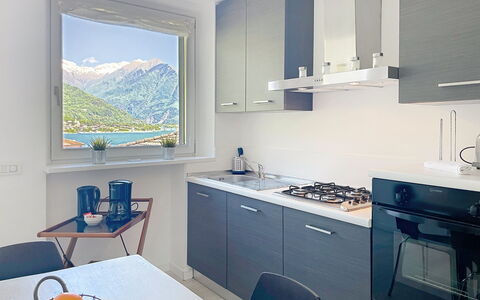 Titti (Gla133): Küche, Interior Design, Küchengerät, Major Appliance, Möbel, Zimmer, Countertop, Cabinetry, Haushaltsgerät, Spüle