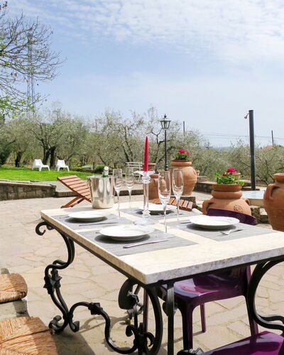 Madonna Del Giglio (bol385)