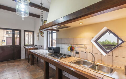 Colleflaviano: Eigentum, Sinken, Bilderrahmen, Countertop, Interior Design, Holz, Küche, Cabinetry, Zimmerpflanze, Flooring
