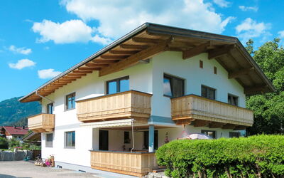 Stumm Im Zillertal 650: Haus, Eigentum, Gebäude, Zuhause, Grundeigentum, Die Architektur, Wohngebiet, Dach, Fassade, Himmel